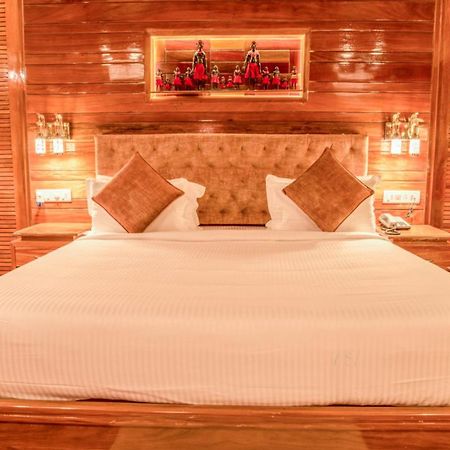 Heritage Mnr Hotel Порт Блеър Екстериор снимка