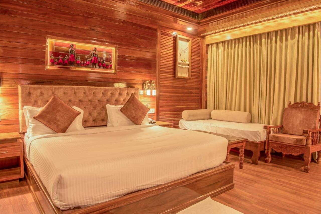 Heritage Mnr Hotel Порт Блеър Екстериор снимка
